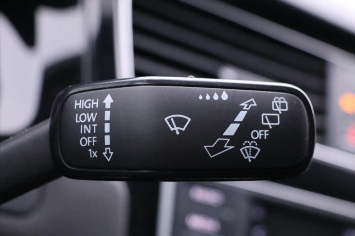 Volkswagen Golf 1,4 TSI 92kW Highline 1.Majitel