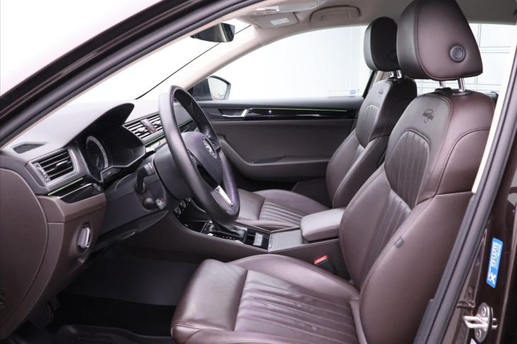 Škoda Superb 2,0 TDI 140kW L&K DSG 4x4 CZ