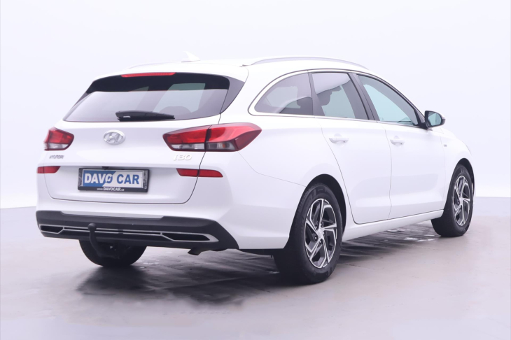 Hyundai i30 1,5 T-GDI 117 kW Family Smart Tažné