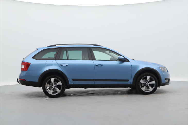 Škoda Octavia 2,0 TDI 135kW DSG 4x4 Scout