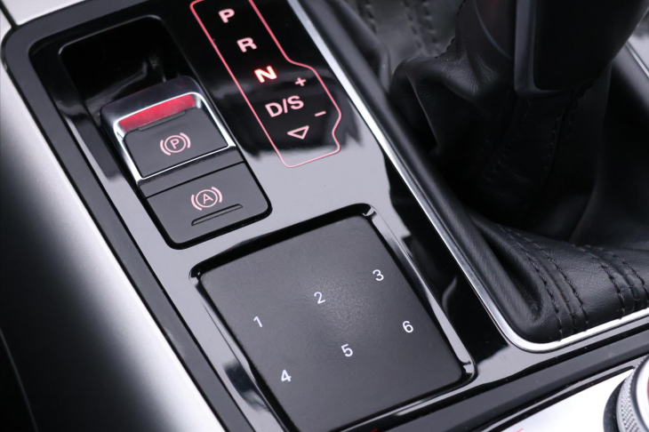 Audi A6 3,0 TDI 200kW quattro S-Line