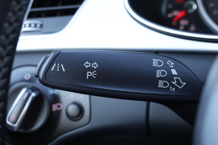 Audi A4 2,0 TDI 130kW Quattro S line