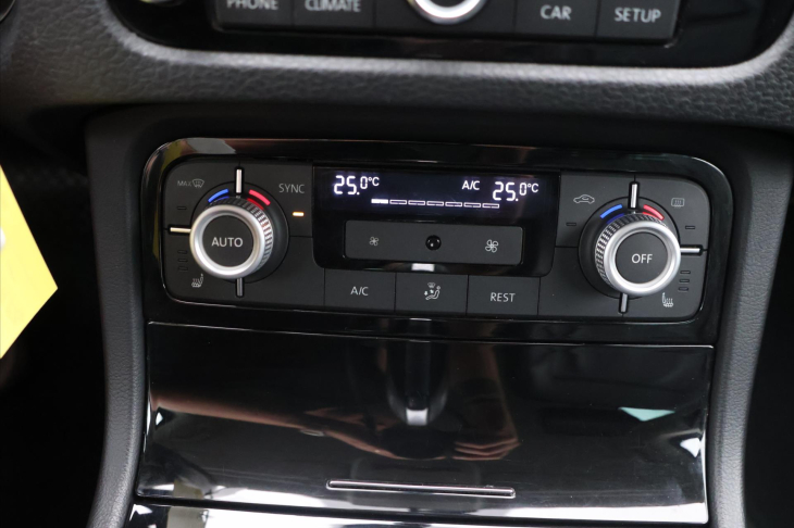 Volkswagen Touareg 3,0 TDI V6 193kW Tiptronic 4M CZ
