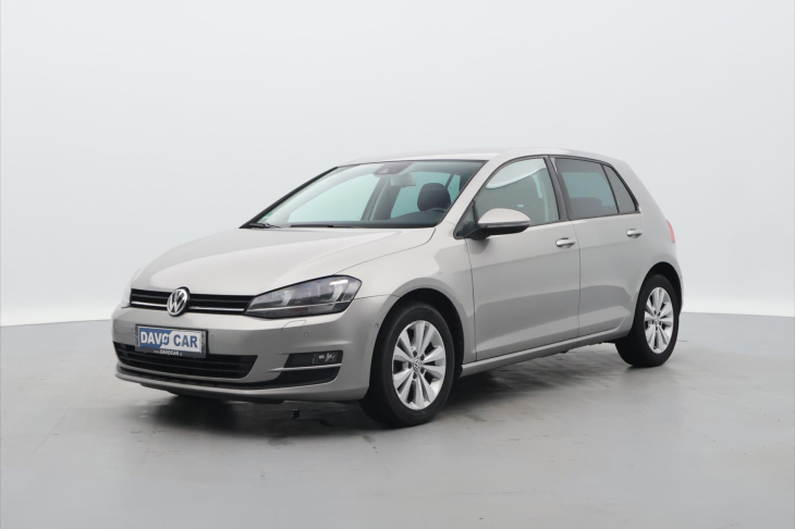 Volkswagen Golf 1,2 TSI Xenon Serv.kniha