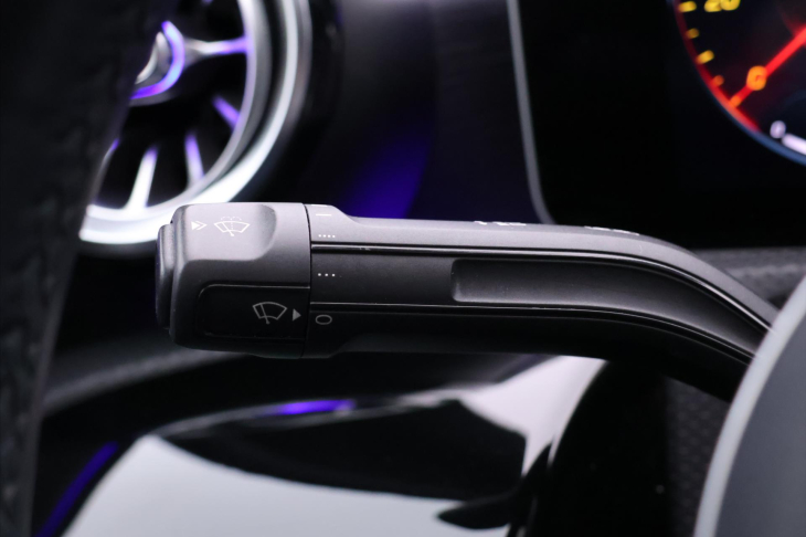 Mercedes-Benz Třídy A 2,0 A220 140kW Aut. AMG-Line