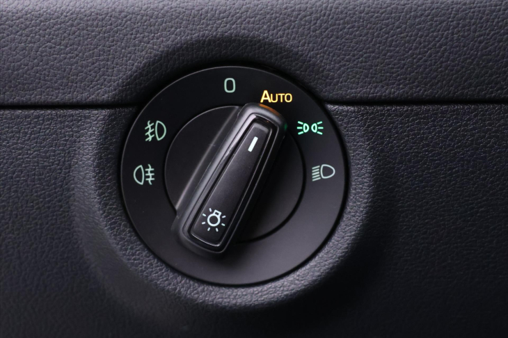 Škoda Octavia 1,6 TDI CZ Style LED Kessy