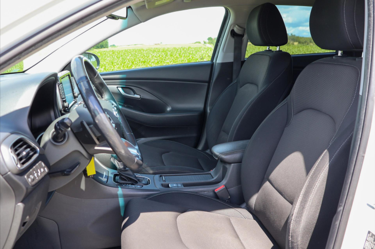 Hyundai i30 1.6 CRDi Automat CZ Style LED