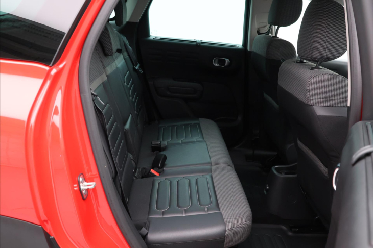 Citroën C3 Aircross 1,2 81kW Shine Aut.klima CZ