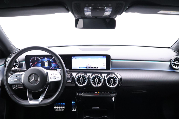 Mercedes-Benz Třídy A 1,3 200 120kW Aut. CZ kůže DPH