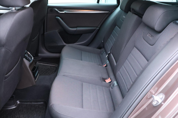 Škoda Octavia 2,0 TDI 135kW 4x4 DSG CZ Scout