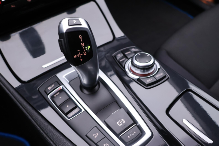 BMW Řada 5 3,0 530d xDrive 190kW