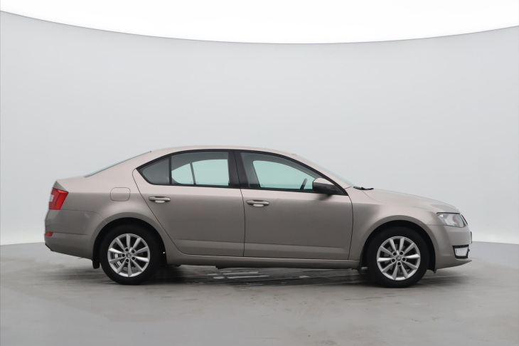 Škoda Octavia 1,6 TDI Ambition Klima CZ