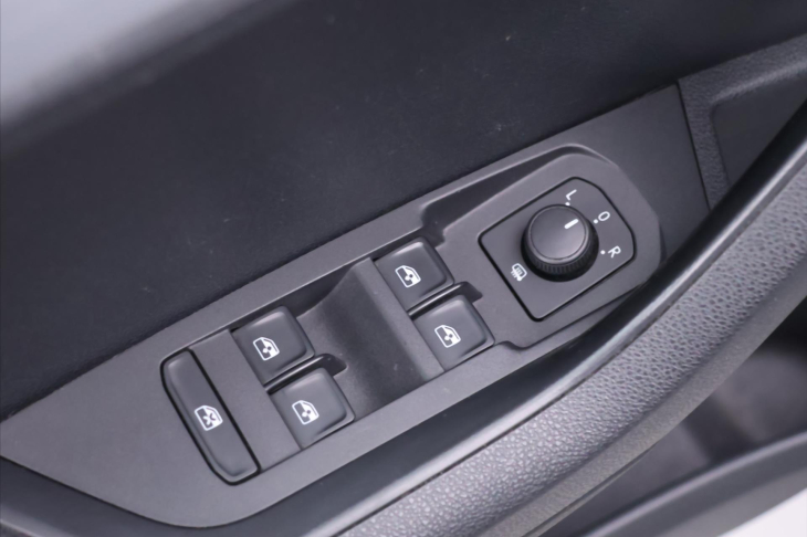 Škoda Karoq 1,5 TSI 110kW DSG CZ Navi LED