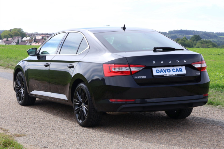 Škoda Superb 2,0 TDI 147kW DSG Style 4x4 CZ