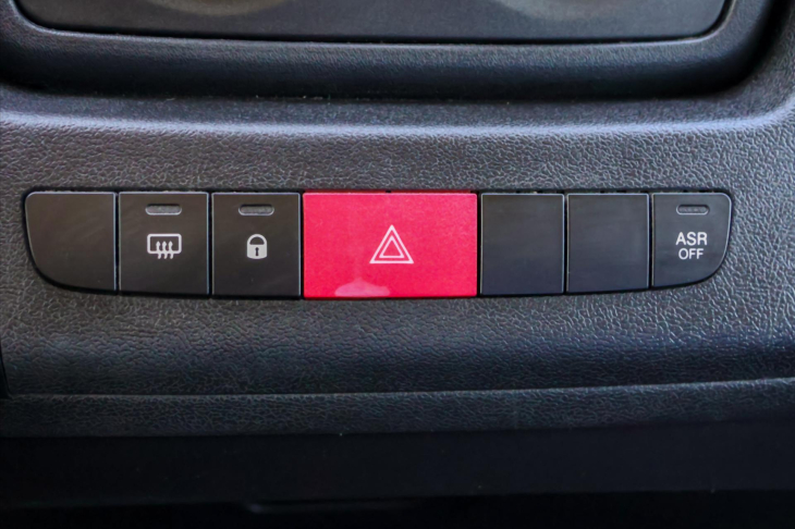 Peugeot Boxer 2,2 TDI 121kW CZ 1.Maj DPH