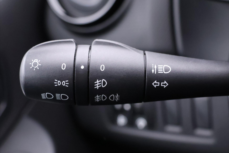 Renault Clio 1,2 16V 54kW Klima Navi CZ