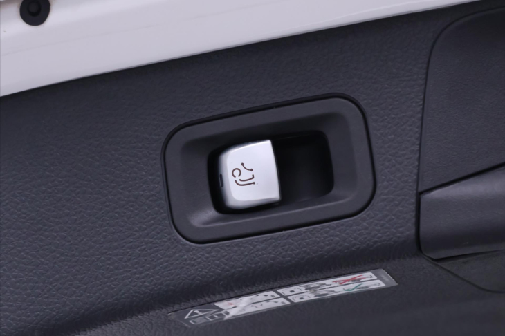 Mercedes-Benz Třídy C 2,2 250d 150kW Aut. LED