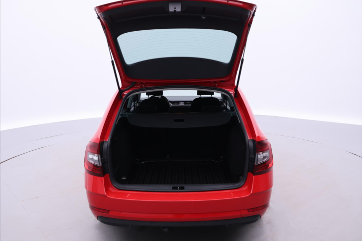 Škoda Octavia 2,0 TDI 110kW DSG Ambition LED