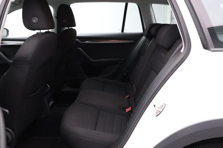 Škoda Octavia 2,0 TDI 135kW 4x4 DSG CZ Scout