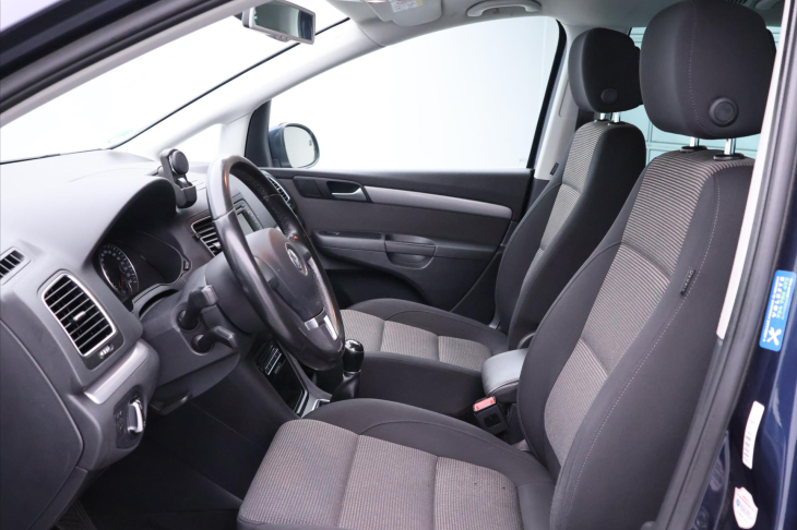 Volkswagen Sharan 2,0 TDI 103kW Aut.klima 7-Míst