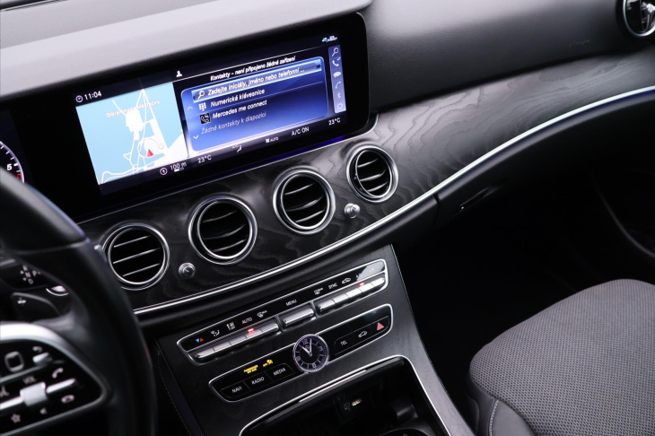 Mercedes-Benz Třídy E 2,0 220D  143kW 4MATIC  AUT