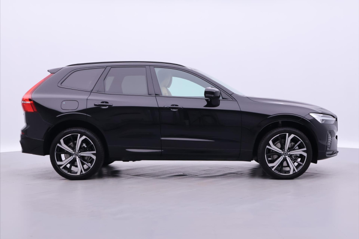 Volvo XC60 2,0 B5 AWD 184kw Ultra Dark