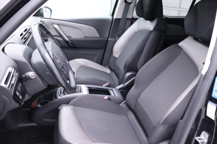 Citroën Grand C4 Picasso 1,2 PT 96kW Shine 7-Míst 1.Maj