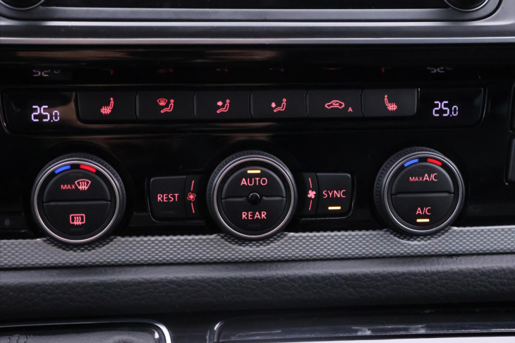 Volkswagen Multivan 2,0 TDI 150kW DSG 4M CZ Bulli