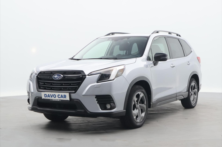 Subaru Forester 2,0 e-BOXER CVT Executive CZ