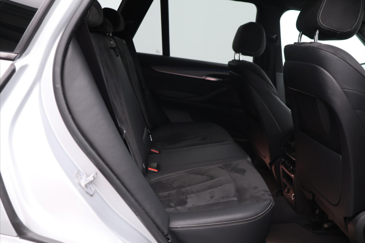 BMW X5 3,0 M50d 280kW CZ