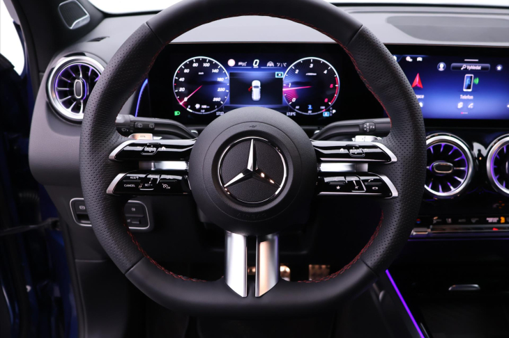 Mercedes-Benz GLB 2,0 200d 4Matic AMG Premium