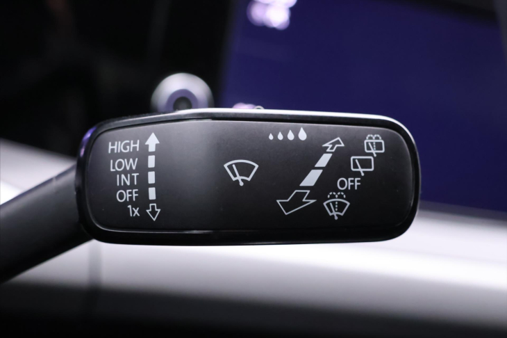 Volkswagen Golf 1,5 TSI 96kW Vrtual CZ LED