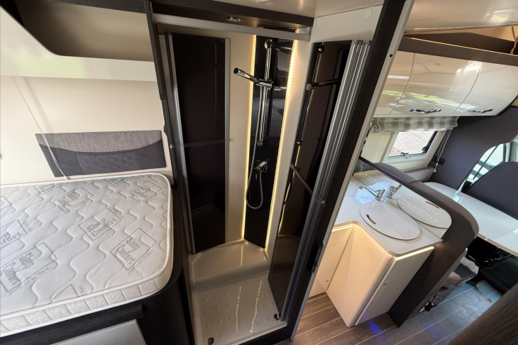 CI Caravans International Ostatní 2.0 CI Magis Plus 84 CZ DPH obytný automobil