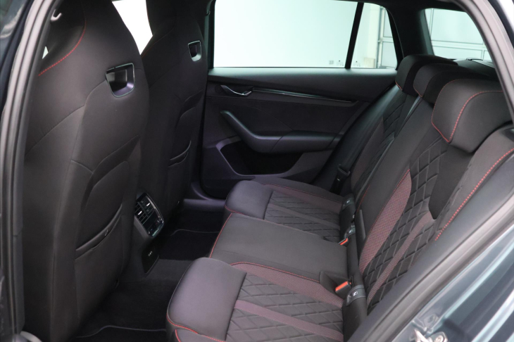 Škoda Octavia 2,0 TDI 147kW RS CZ DSG 4x4