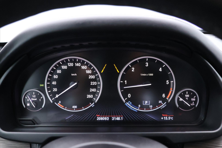 BMW X5 3,0 40d xDrive M Paket CZ DPH