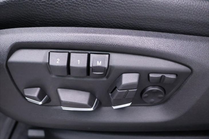 BMW X5 3,0 40d xDrive M Paket CZ DPH