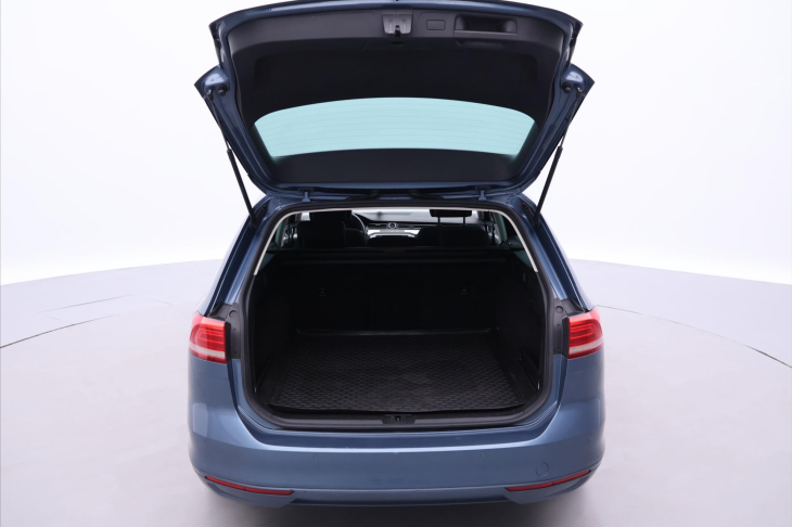 Volkswagen Passat 2,0 TDI 110kW CZ Comfortline