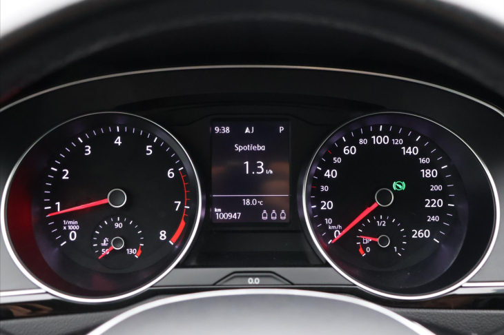 Volkswagen Passat 1.4 TSI 110kW LED DSG Tažné
