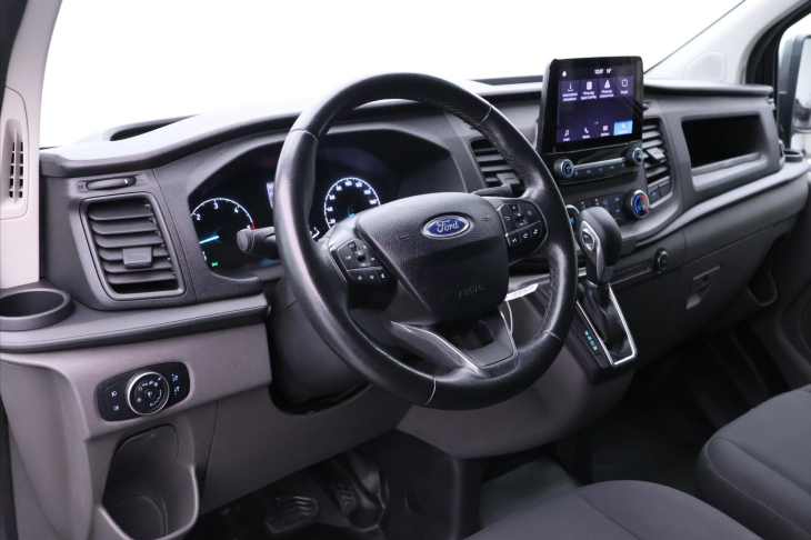Ford Transit Custom 2,0 TDCI Aut. L2 6-Míst DPH