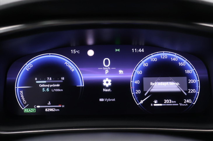 Toyota Corolla 2,0 HEV CZ Executive Sport DPH