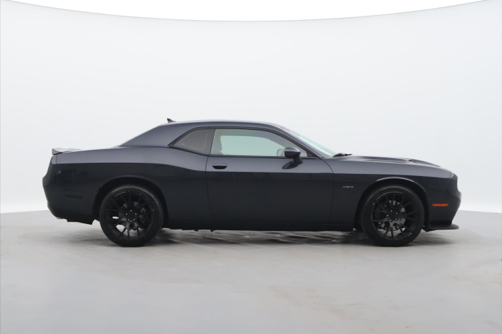 Dodge Challenger 5,7 Hemi V8 280kW Kůže R/T