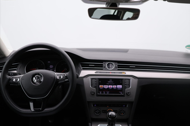 Volkswagen Passat Variant 2,0 TDI 110kW Highline Klima