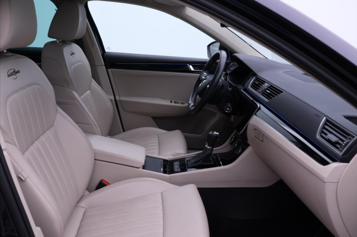 Škoda Superb 2,0 TDI 4x4 DSG L&K Matrix DPH