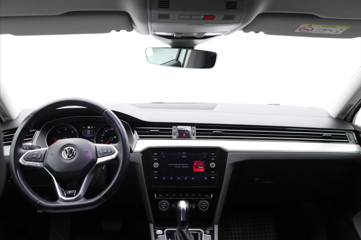 Volkswagen Passat 2,0 TDI 140kW CZ R-line DPH