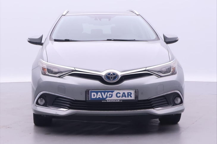 Toyota Auris 1,8 Hybrid e-CVT Executive CZ