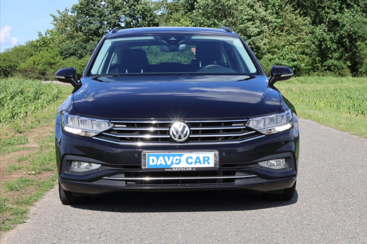 Volkswagen Passat 2,0 TDI 140kW DSG LED Aut.klima