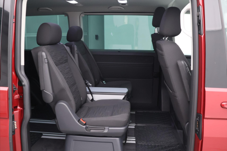 Volkswagen Multivan 2.0 TDI 150kW L 7-Míst DPH