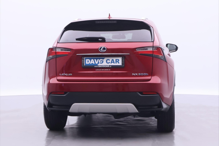 Lexus NX 300h 2,5 145kW Aut. 4WD Luxury DPH