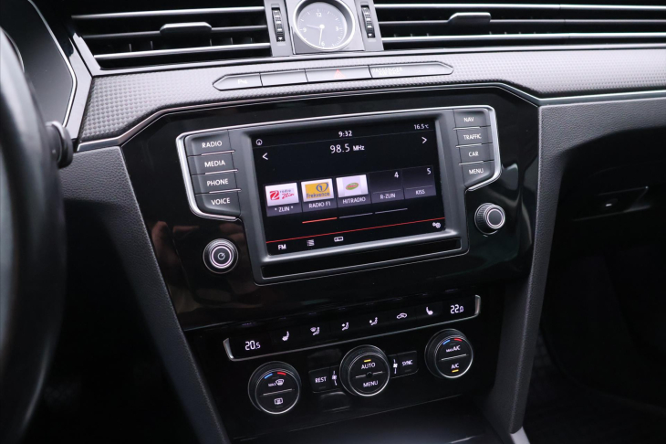 Volkswagen Passat 2,0 TDI 110kW Highline LED CZ