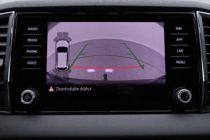 Škoda Karoq 2,0 TDI Scout 4x4 Virtual Navi